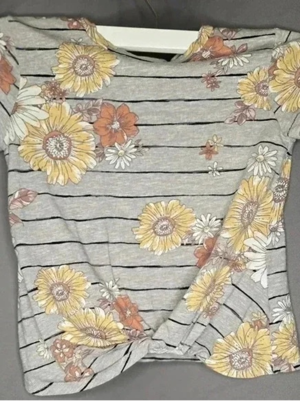 Gray Floral Stripe Knot-Front Crop Top - Yellow Floral
